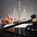 Adwokat to radca, jakiego zadaniem jest doradztwo porady prawnej.